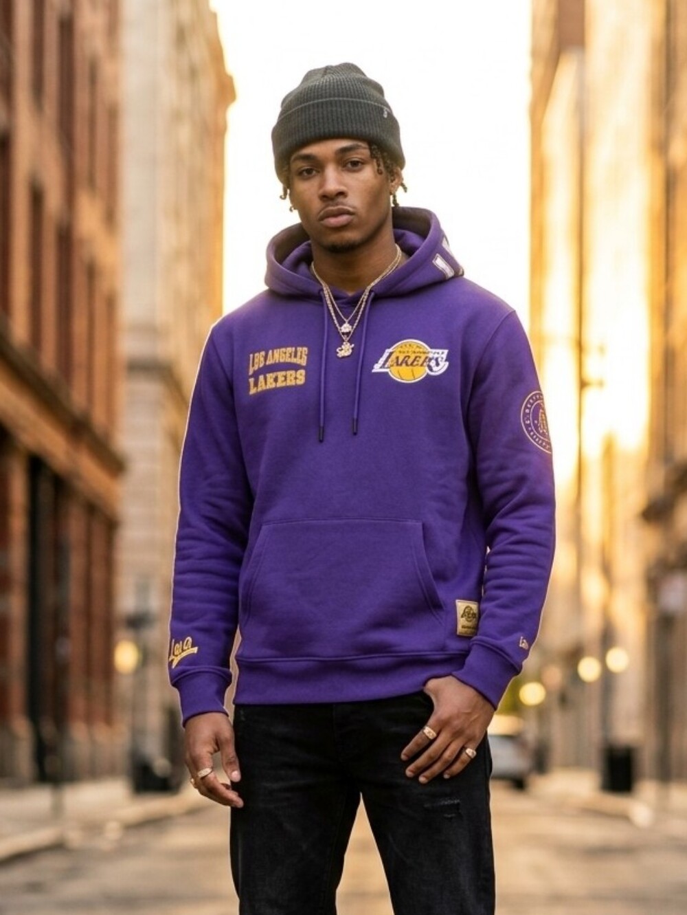 NBA Ultra Game Los Angeles Lakers Purple Chenille Patch Pullover Hoodie Size L
